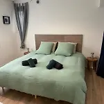 En Champagne - Le Clos Des 3 Sources Nanteuil-la-Fosse (Marne)