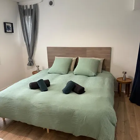 En Champagne - Le Clos Des 3 Sources Nanteuil-la-Fosse (Marne)
