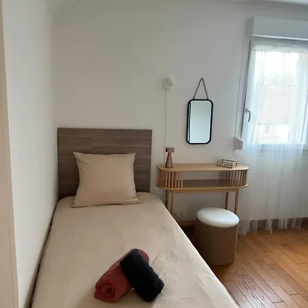Semesterbostad En Champagne - Le Clos Des 3 Sources Nanteuil-la-Fosse (Marne)